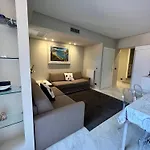 Gialo Vibe Apartman Alassio